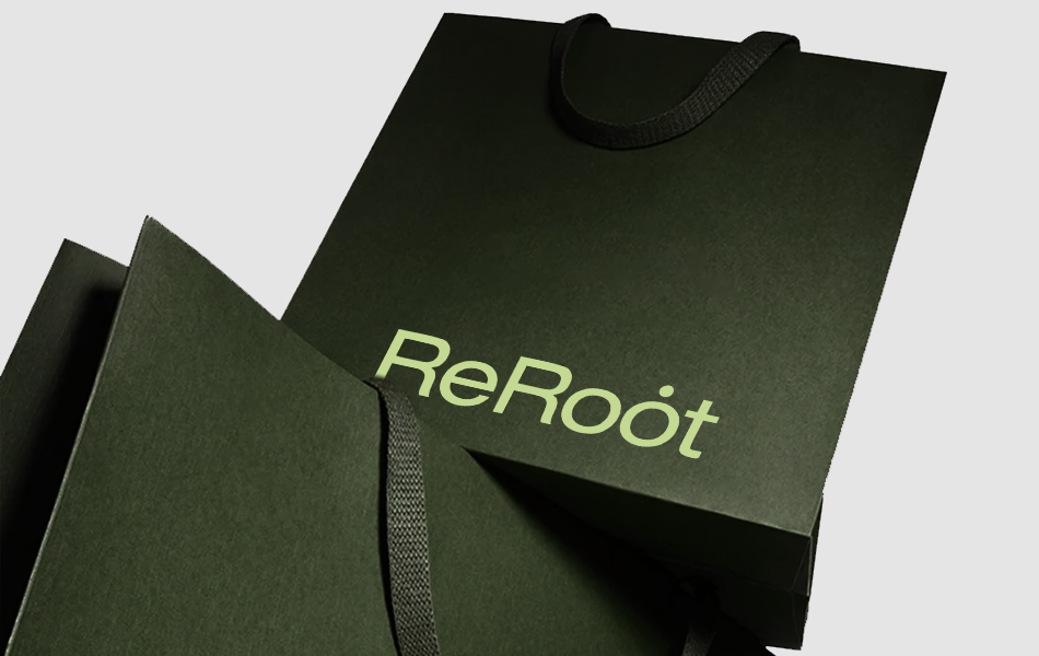 宏洛图 ReRoot 品牌手提袋,深绿特种纸,浅绿烫印 LOGO,品牌配套包装